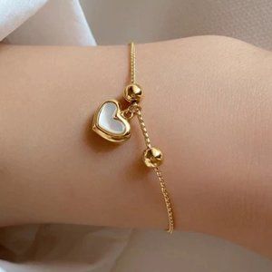 *NEW 925 Sterling Silver Shell Heart Bracelet